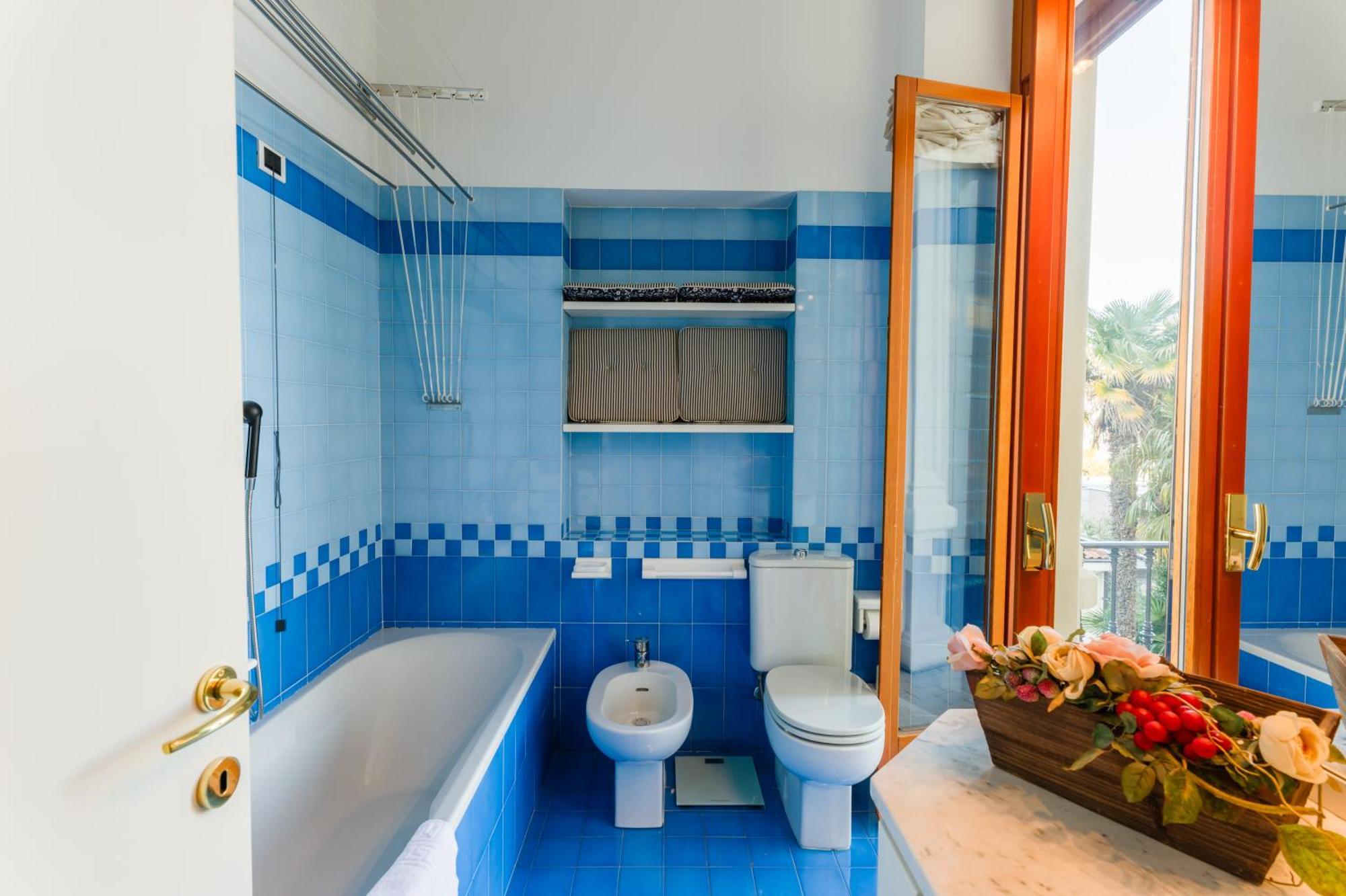 Regal Villa With Como Lake View And Free Parking Bellagio Bagian luar foto